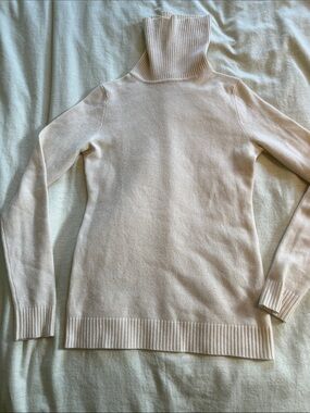 J Crew Women's Cashmere Cream Turtleneck Sweater